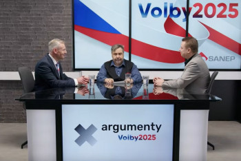 SANEP: Fiala ohrožuje demokracii více než Fico, myslí si Češi